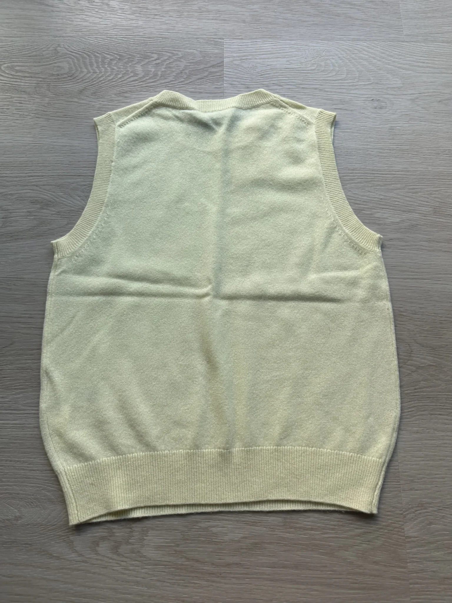 Image for Aritzia Cashmere Crew Vest 2XS