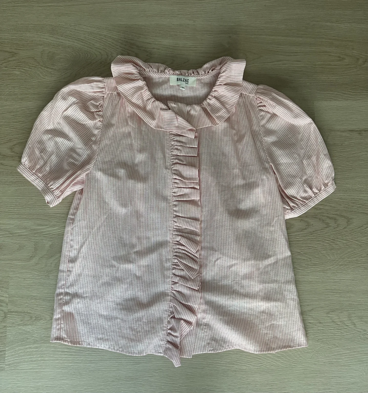 Featured image for Balzac Paris Baignade Blouse 34