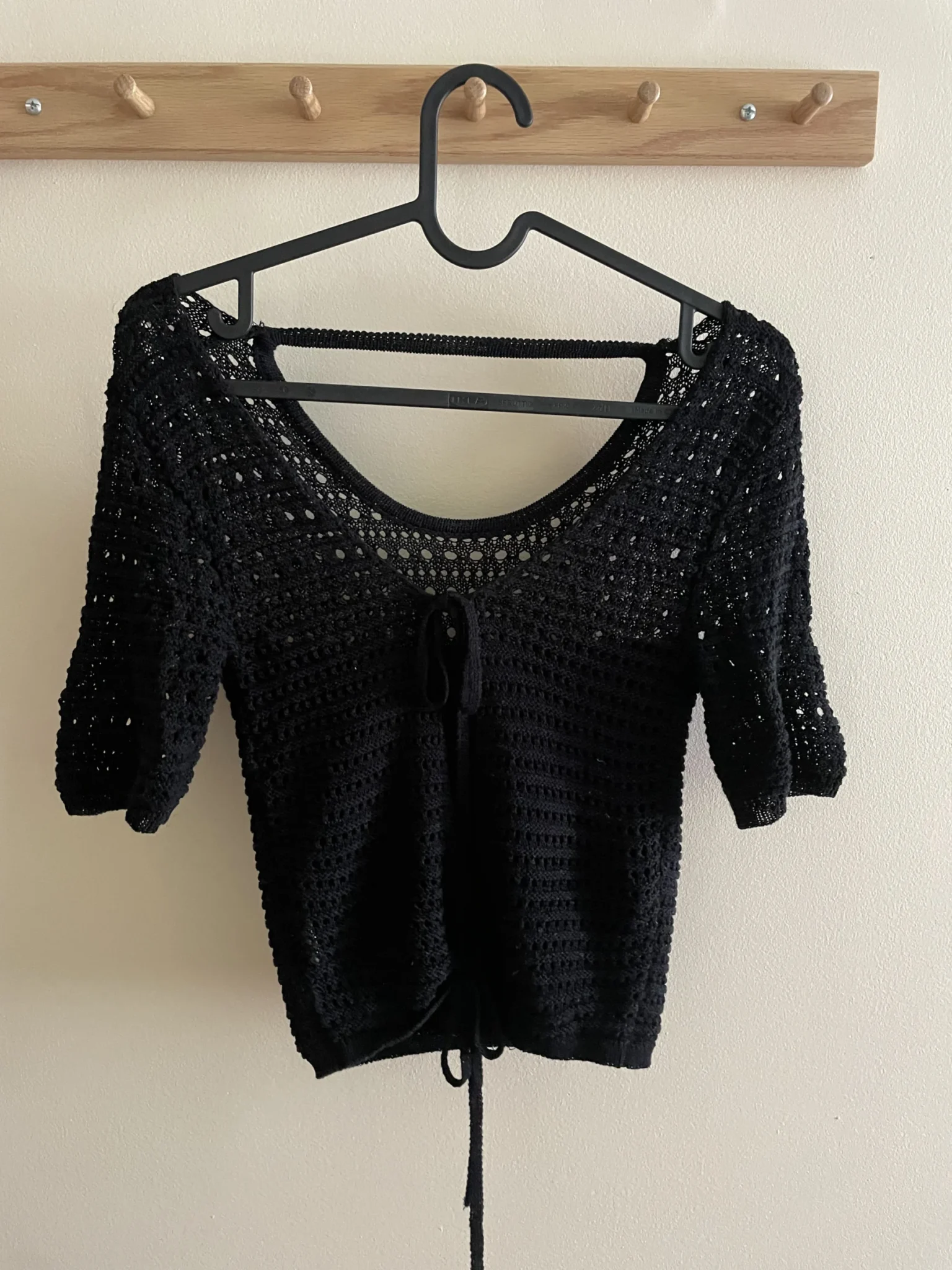 Image for Black backless knitted jumper.