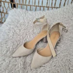 Thumbnail for Square heel