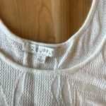 Thumbnail for Short white camisole with a leaf pattern