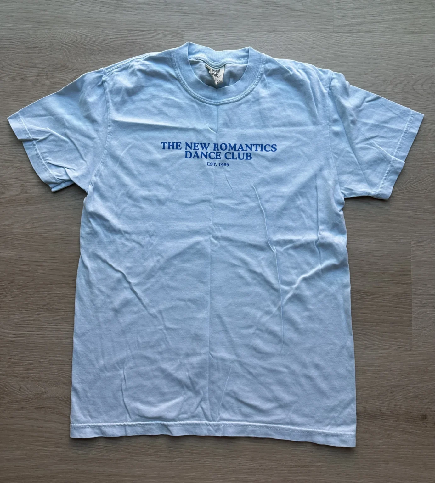 Image for Taylor Swift New Romantics T-shirt, size S