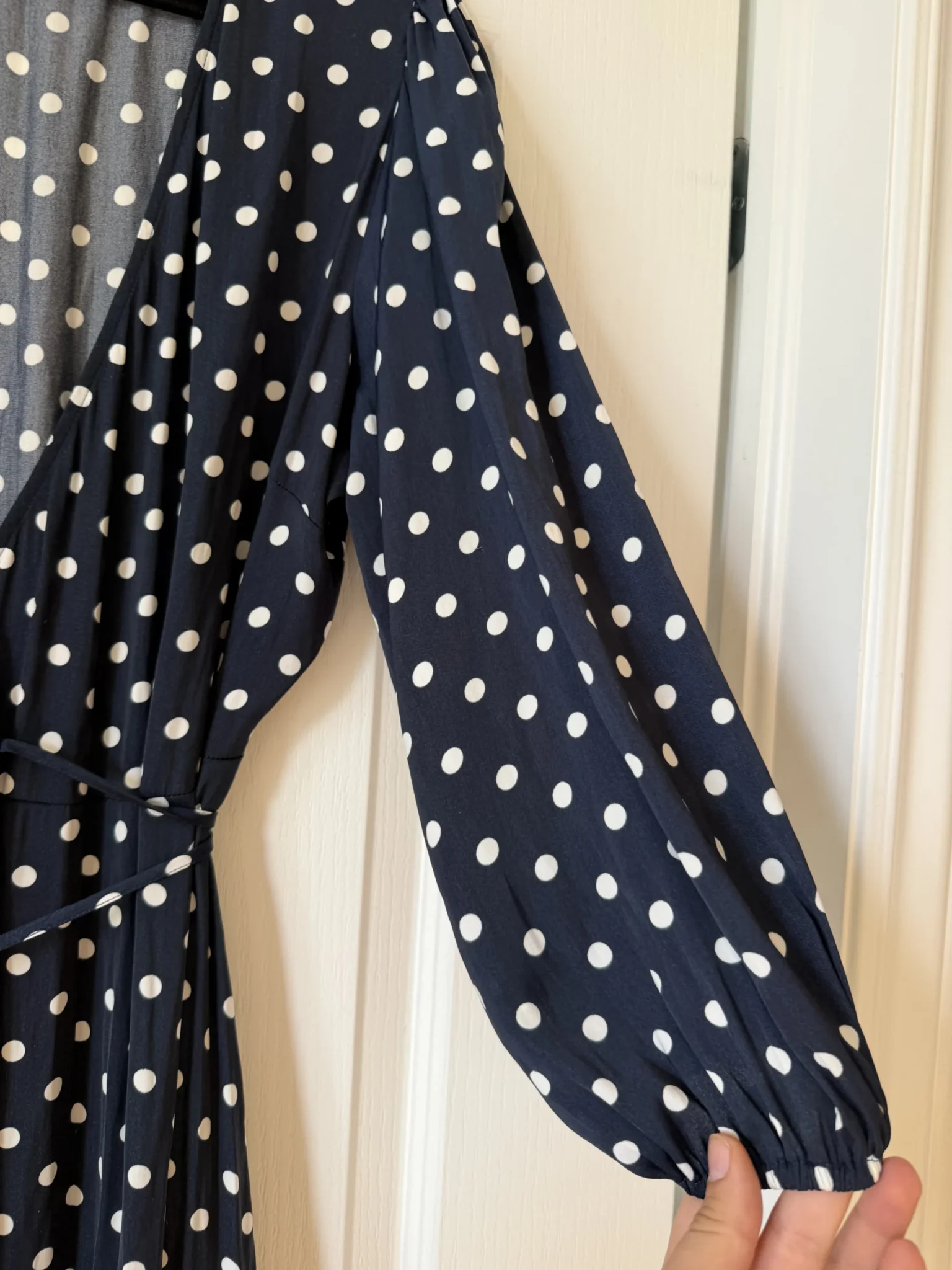 Image for Robe Essentiel Antwerp à pois bleu marine / blanc taille 40 FR
