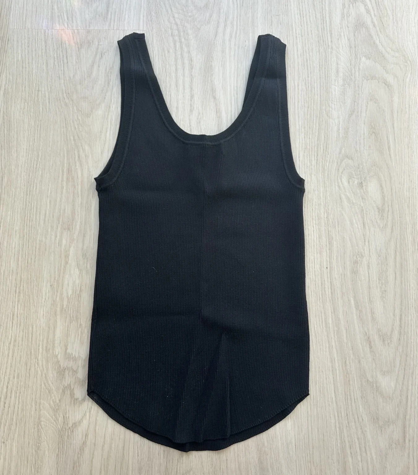 Image for Babaton Gallatin Tank Black XS