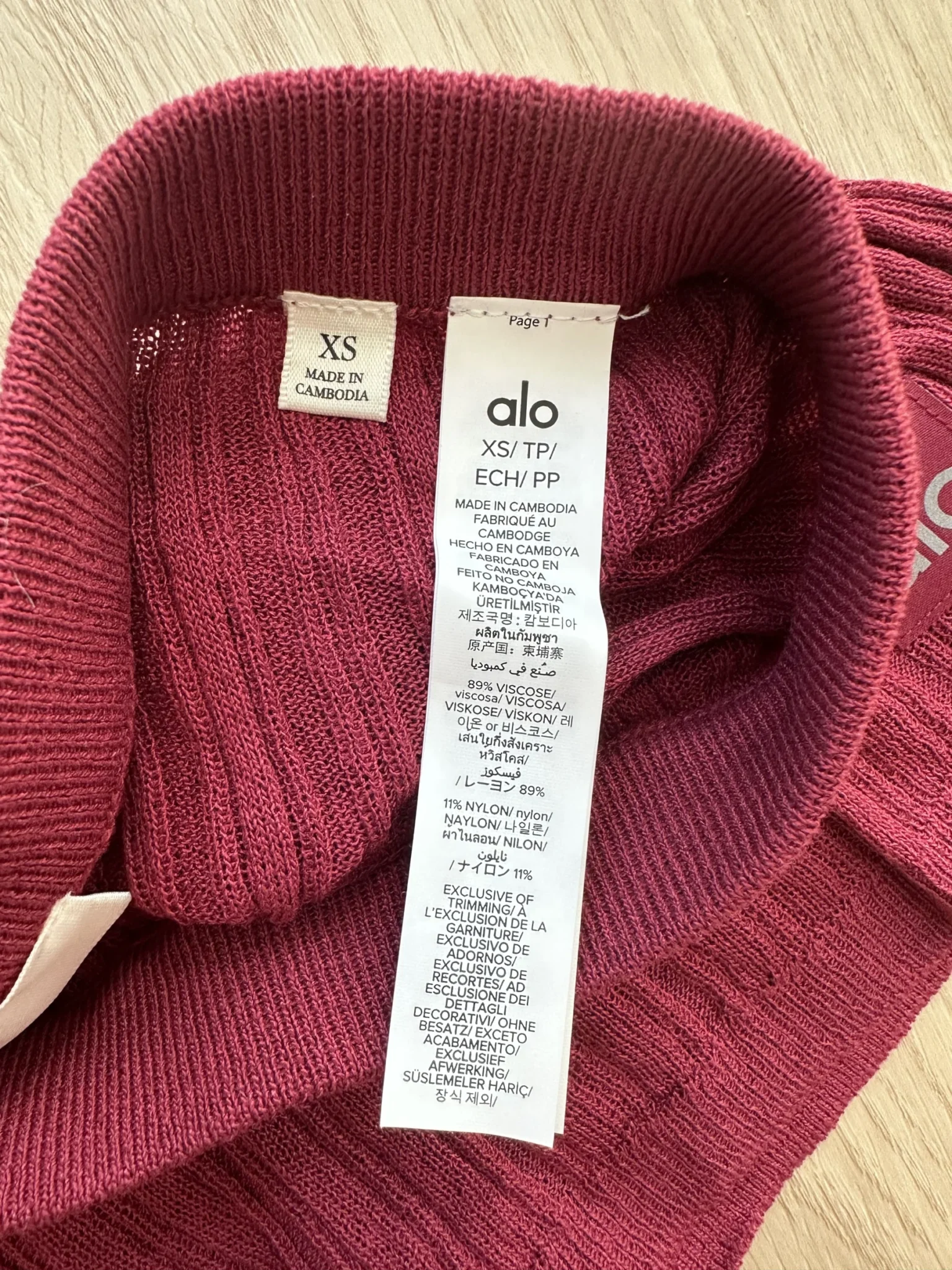 Image for Alo Sweater Sunlit High-Waist Short XS