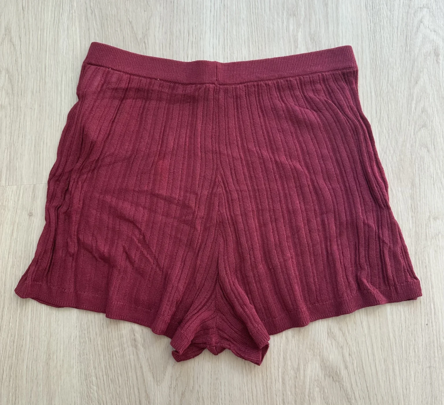 Image for Alo Sweater Sunlit High-Waist Short XS