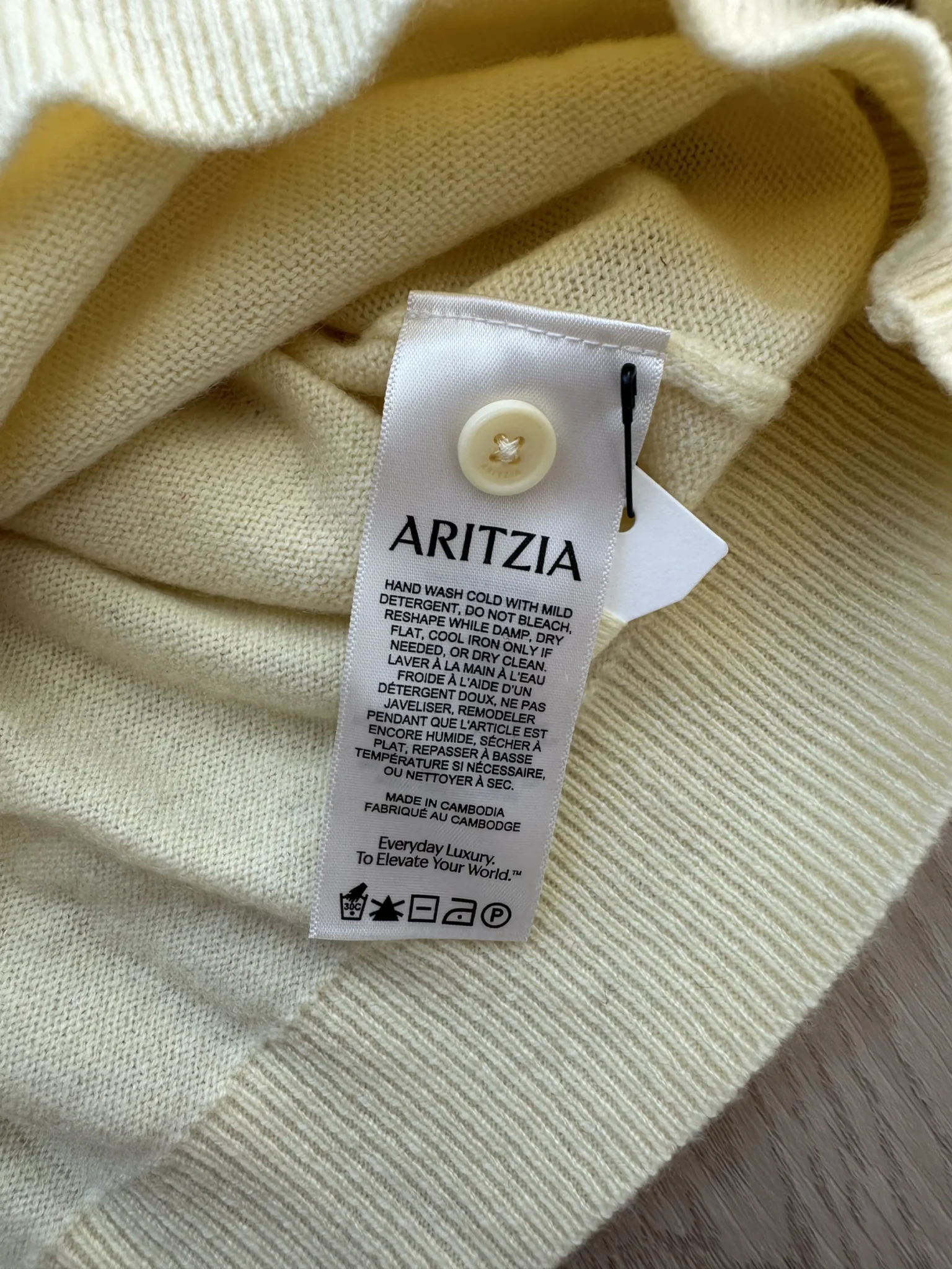 Image for Aritzia Cashmere Crew Cardigan 2XS