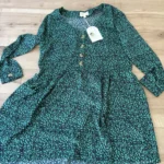 Featured thumbnail for Belle robe womance neuve