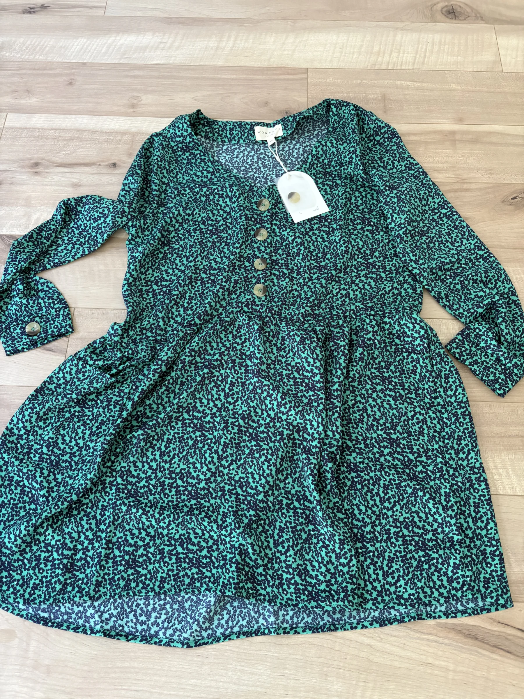 Belle robe womance neuve Womance seconde main