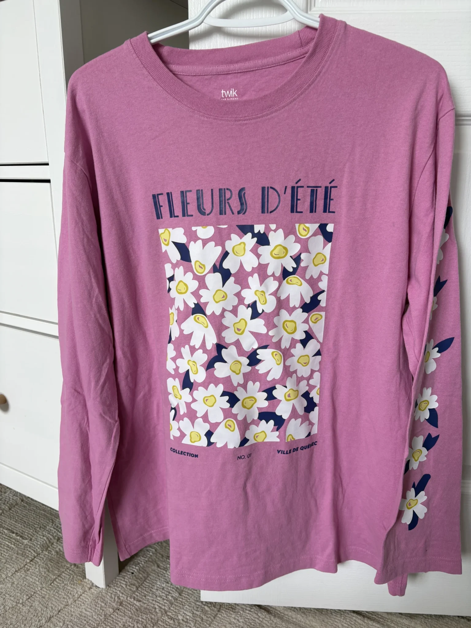 Featured image for Chandail à manche longue rose