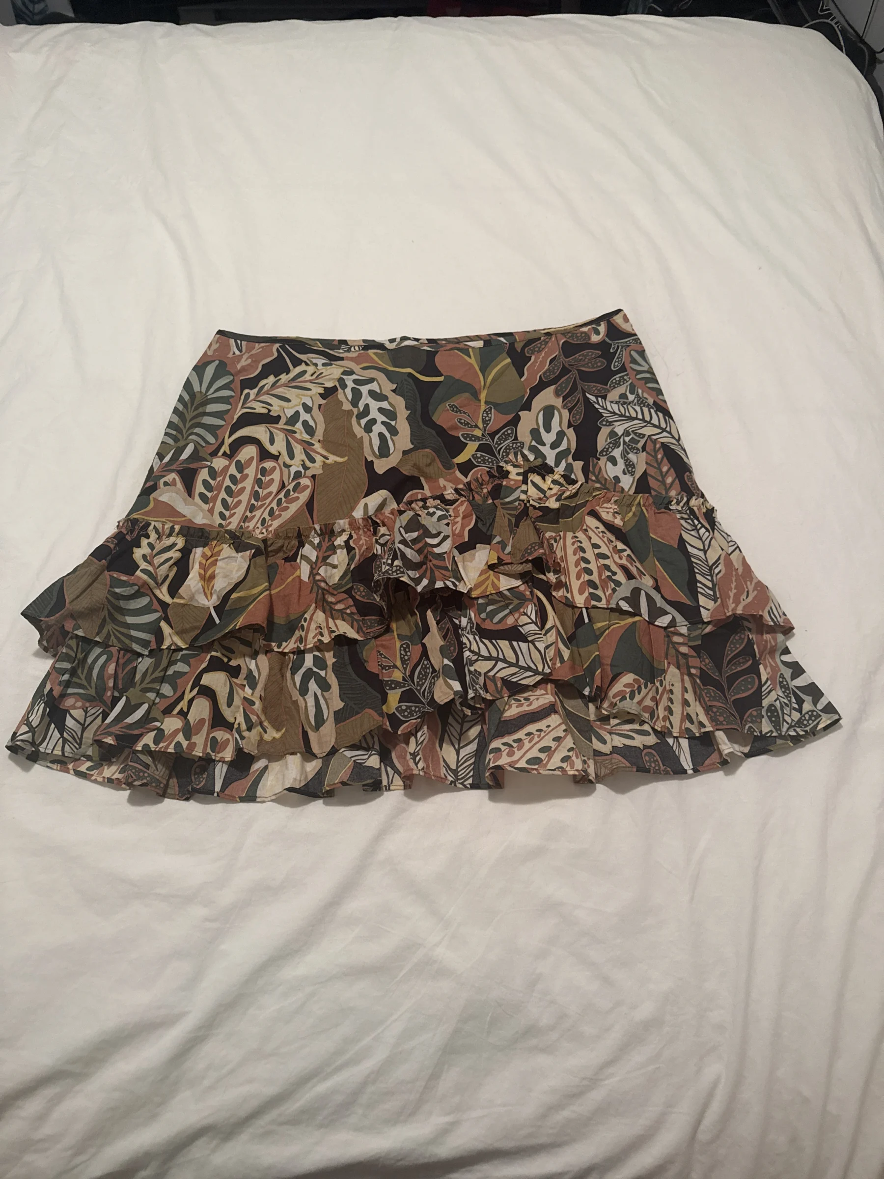 Jupe 100% Cotton à volant motif floral Reitmans seconde main