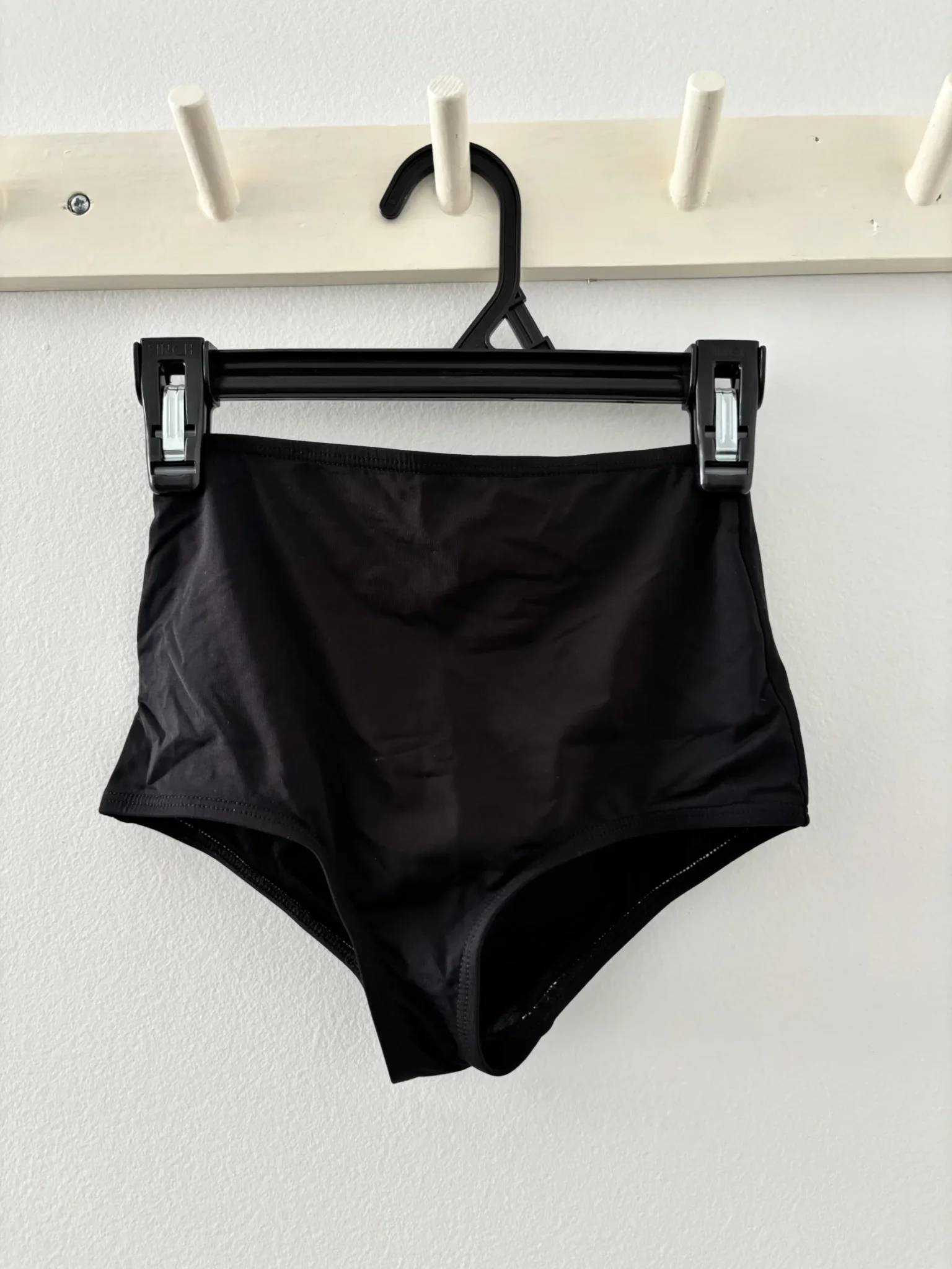 Featured image for Bas de maillot de bain Mimi and August