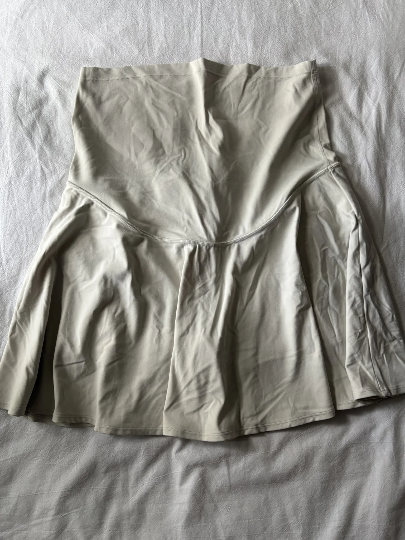 Featured image for Jupe short de maternité.