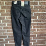 Thumbnail for Mom jeans Levi’s