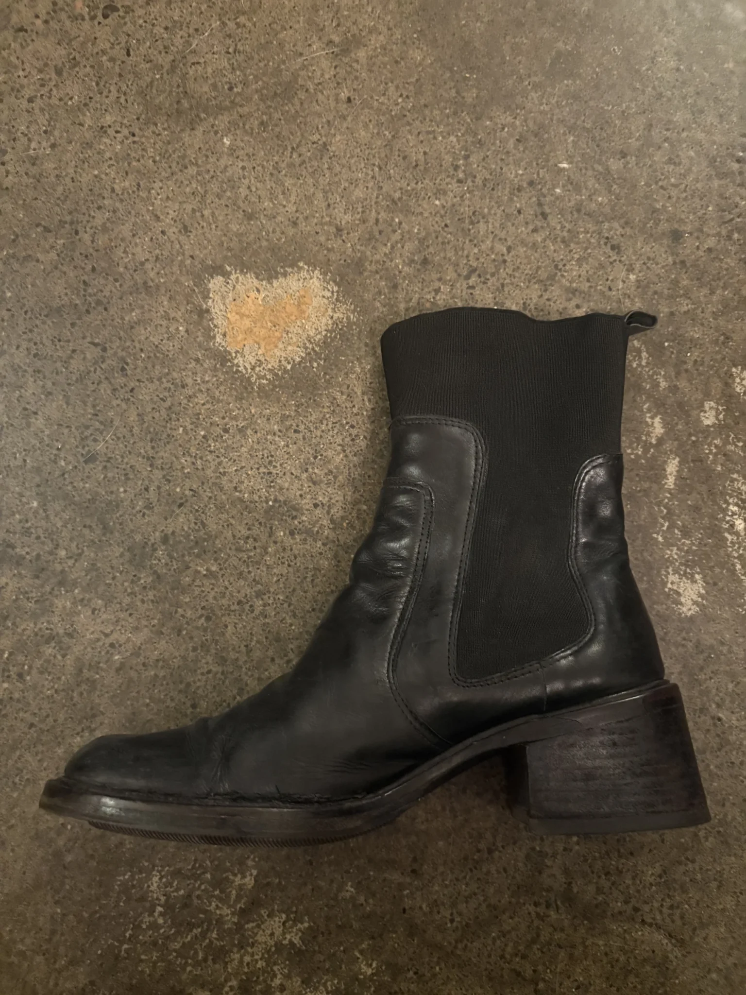 Featured image for Bottes BCBG