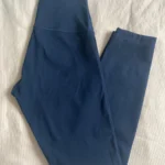 Featured thumbnail for Lululemon taille 4