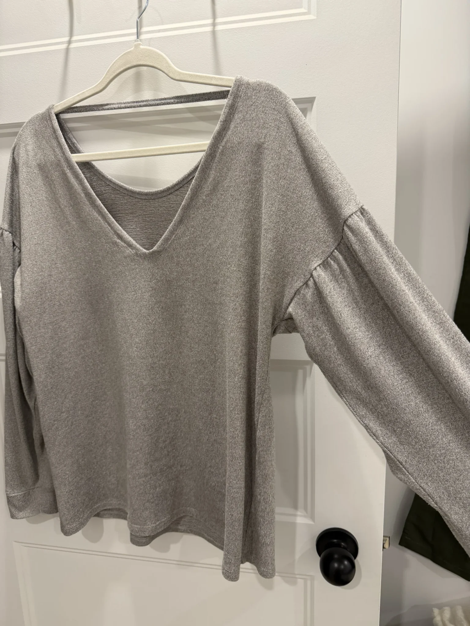 Image for Haut gris chiné tout doux
