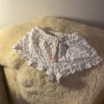 Thumbnail for Shorts Zara fille 12-18 mois fait petit