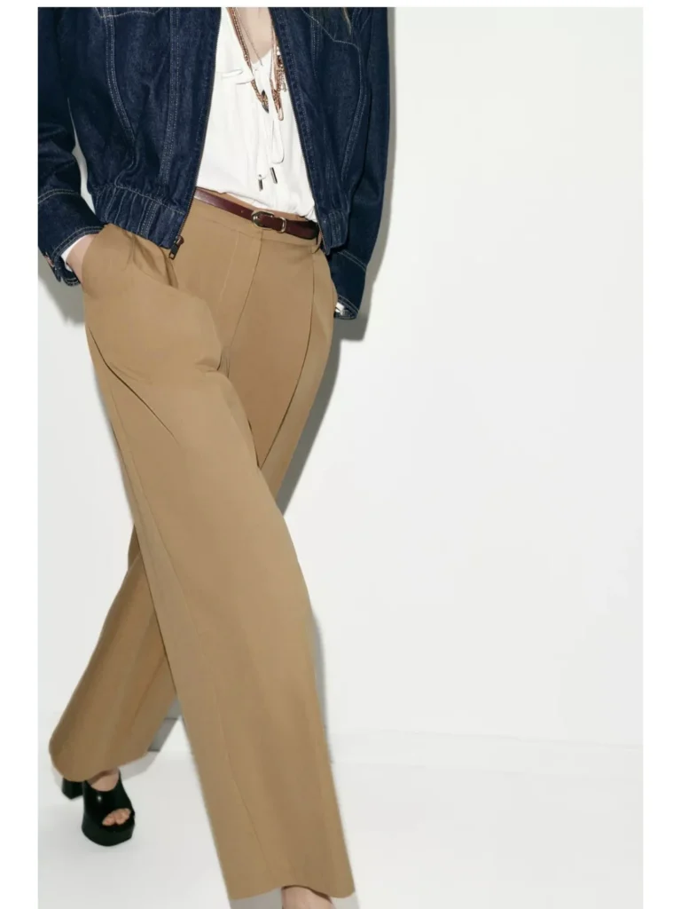 Featured image for Wide-leg trousers with a waistband