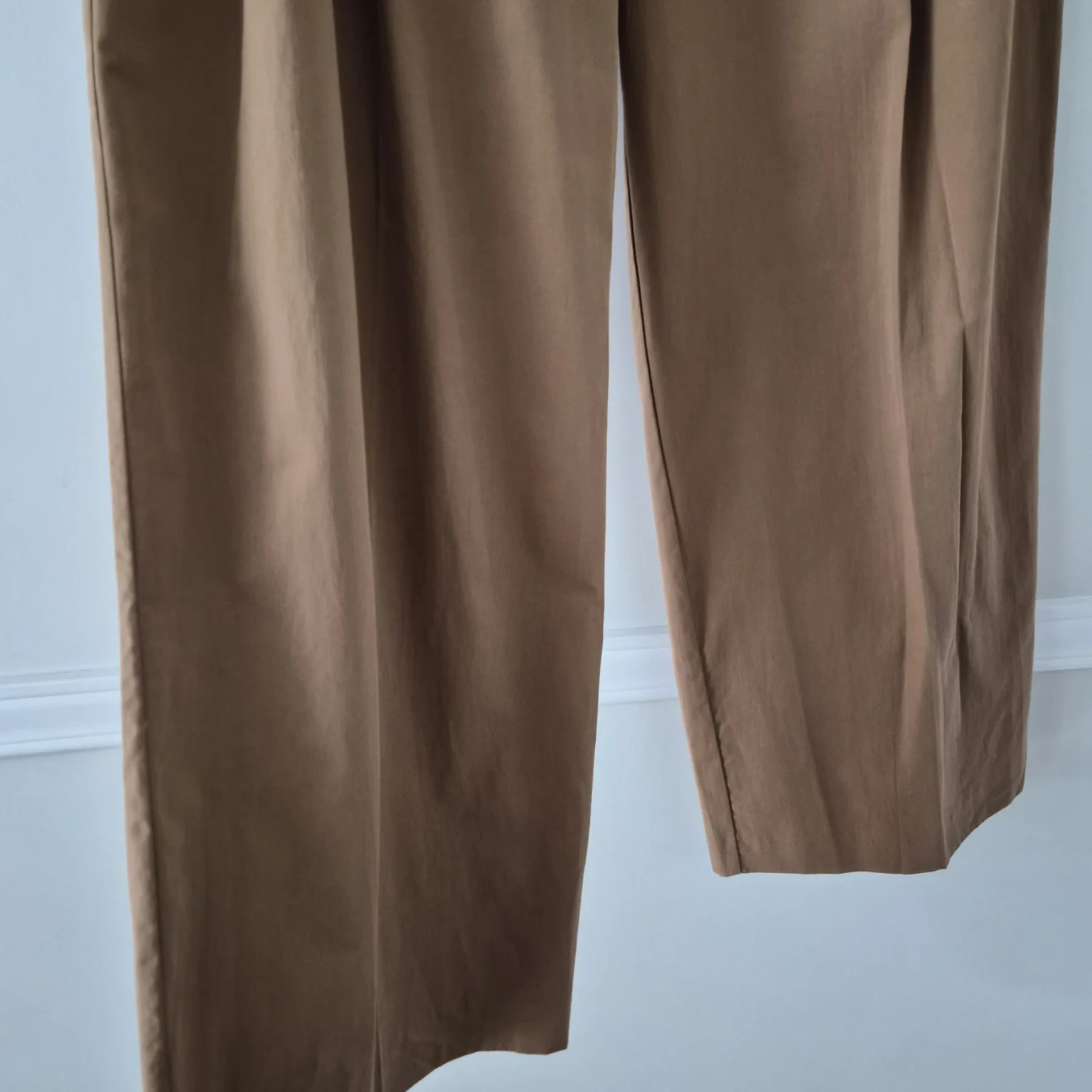 Image for Wide-leg trousers with a waistband
