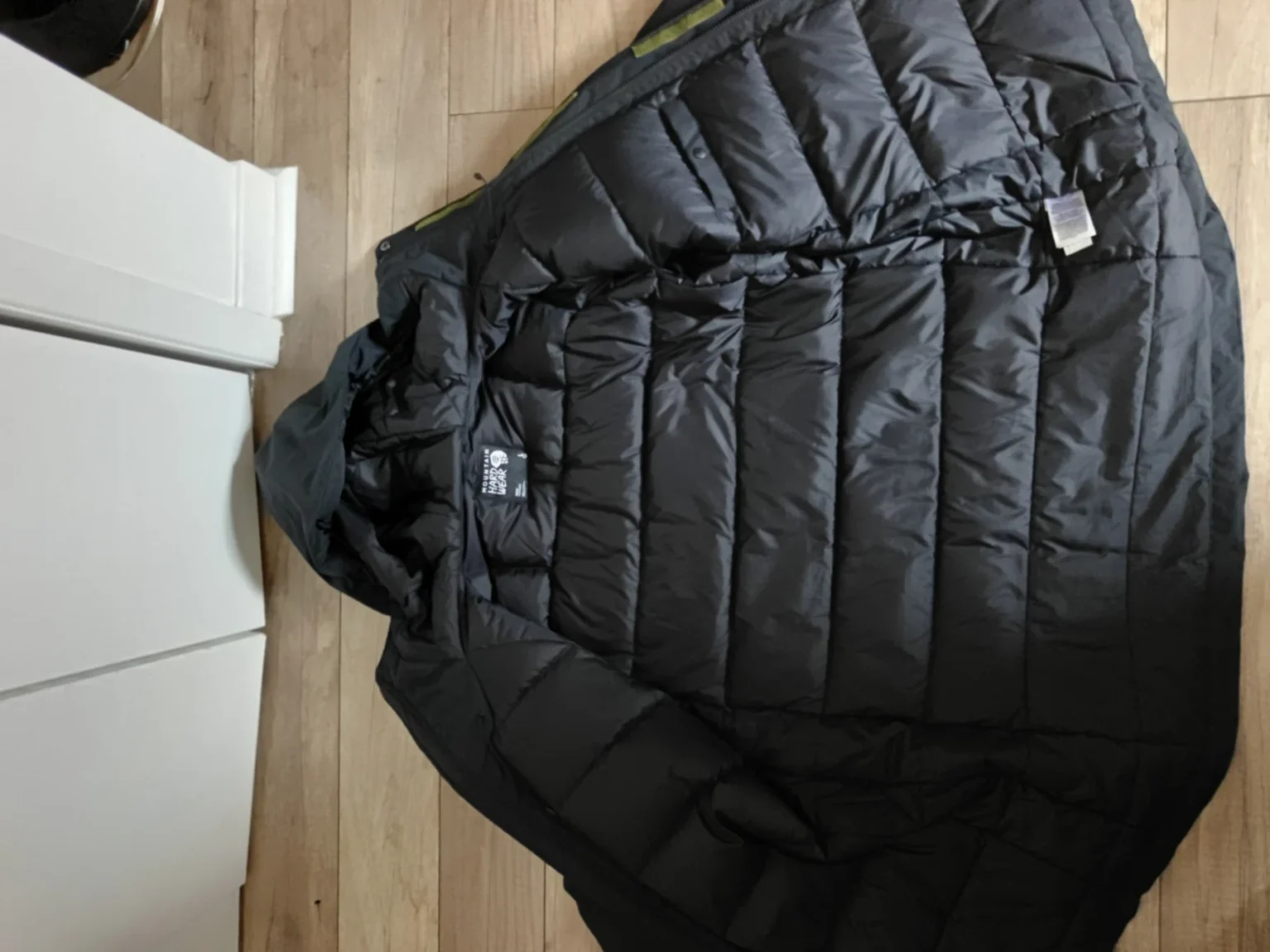 Image for Mountain Hardwear men’s jacket – down – L – AS GOOD AS NEW