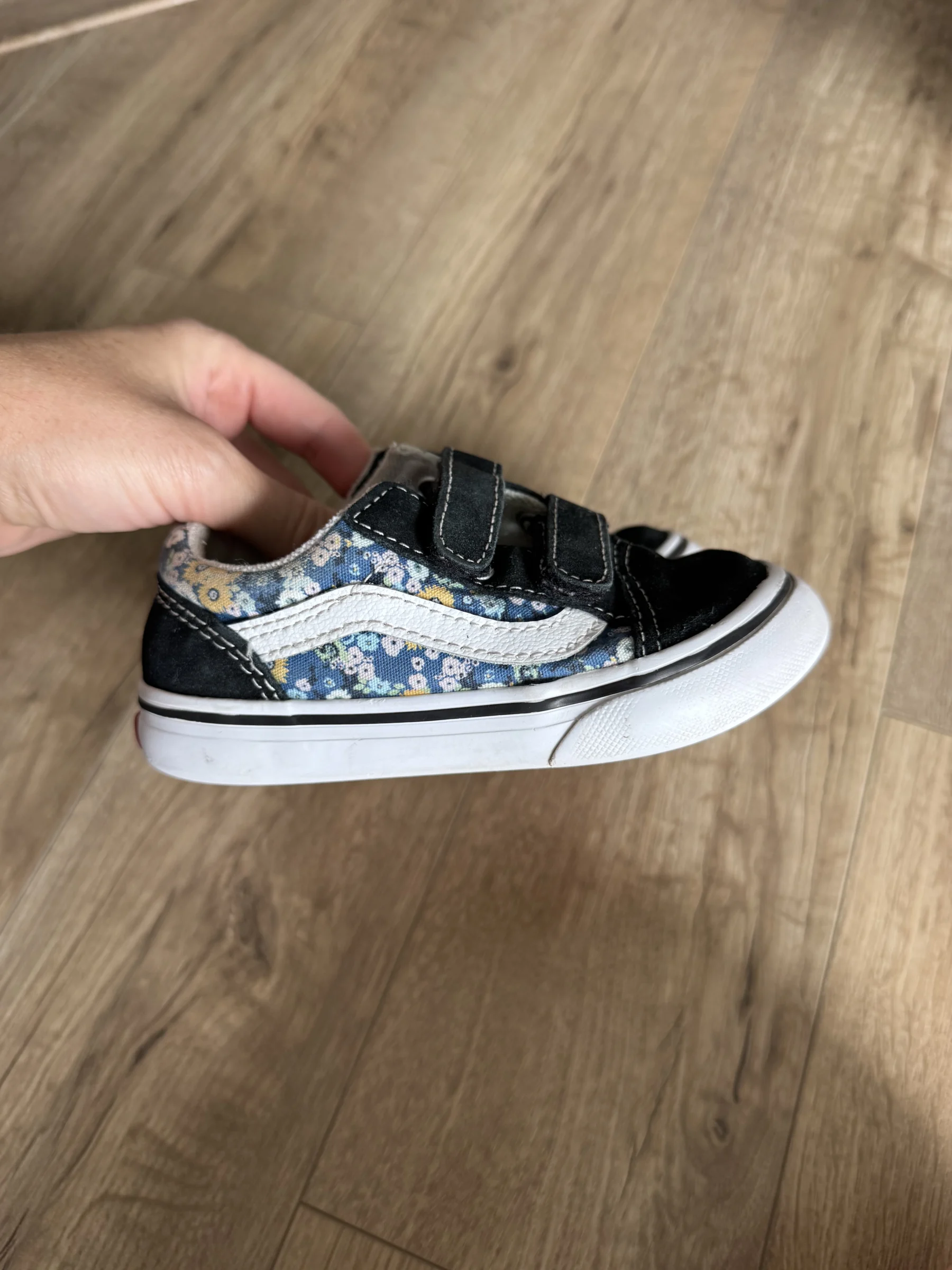 8c - Chaussures Vans fleuries pour enfant Vans seconde main