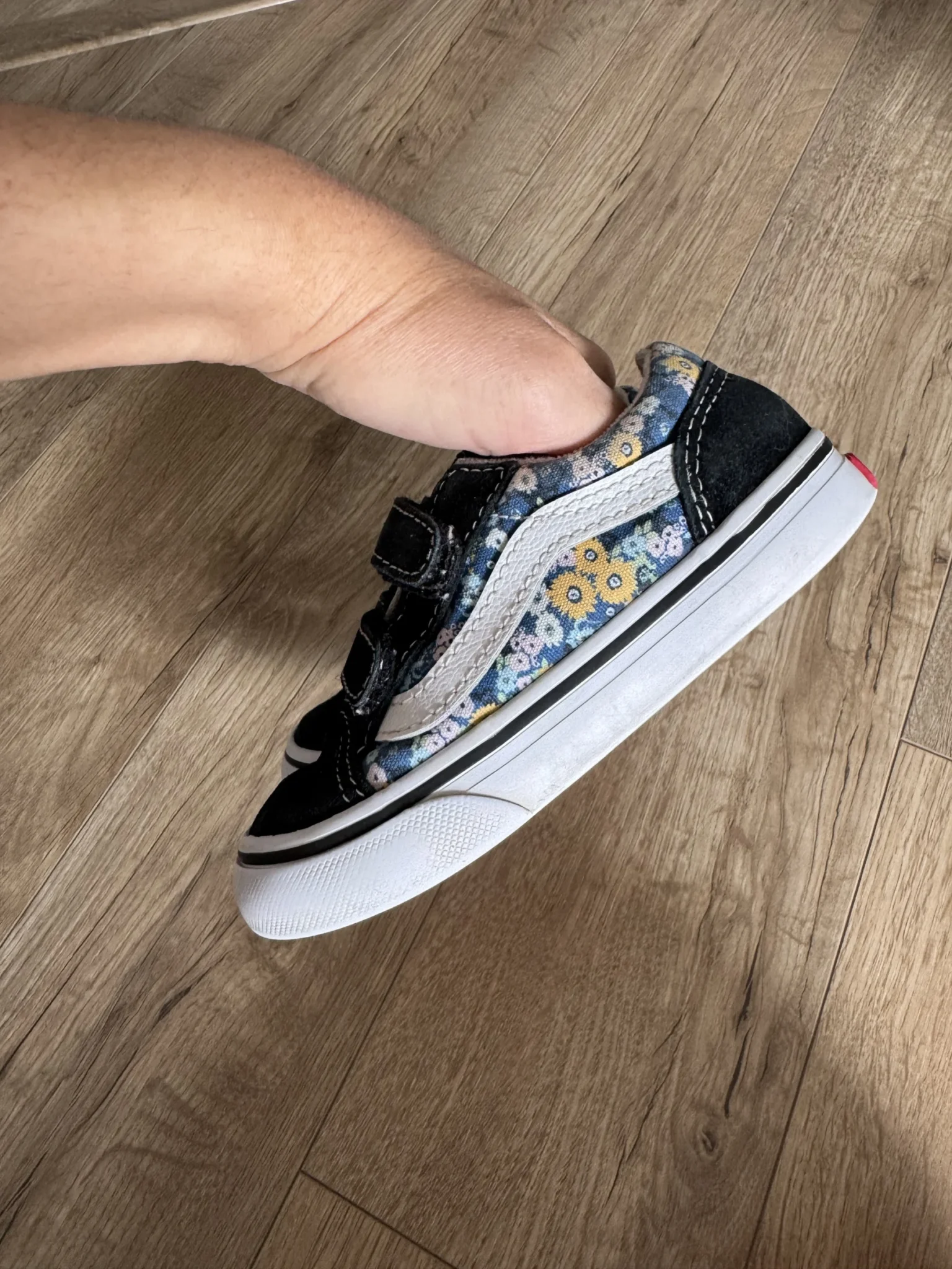 Image for 8c - Chaussures Vans fleuries pour enfant