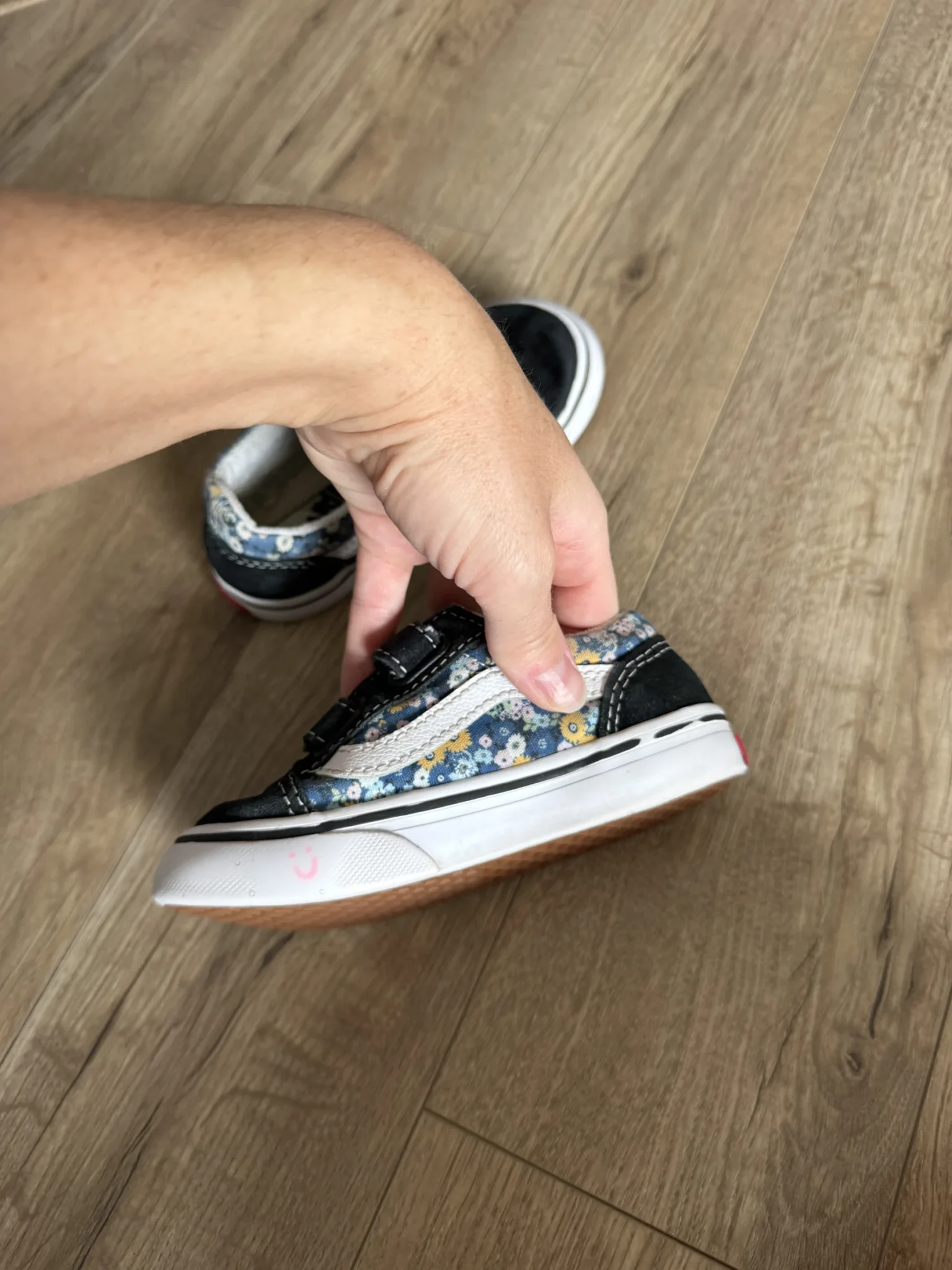Image for 8c - Chaussures Vans fleuries pour enfant