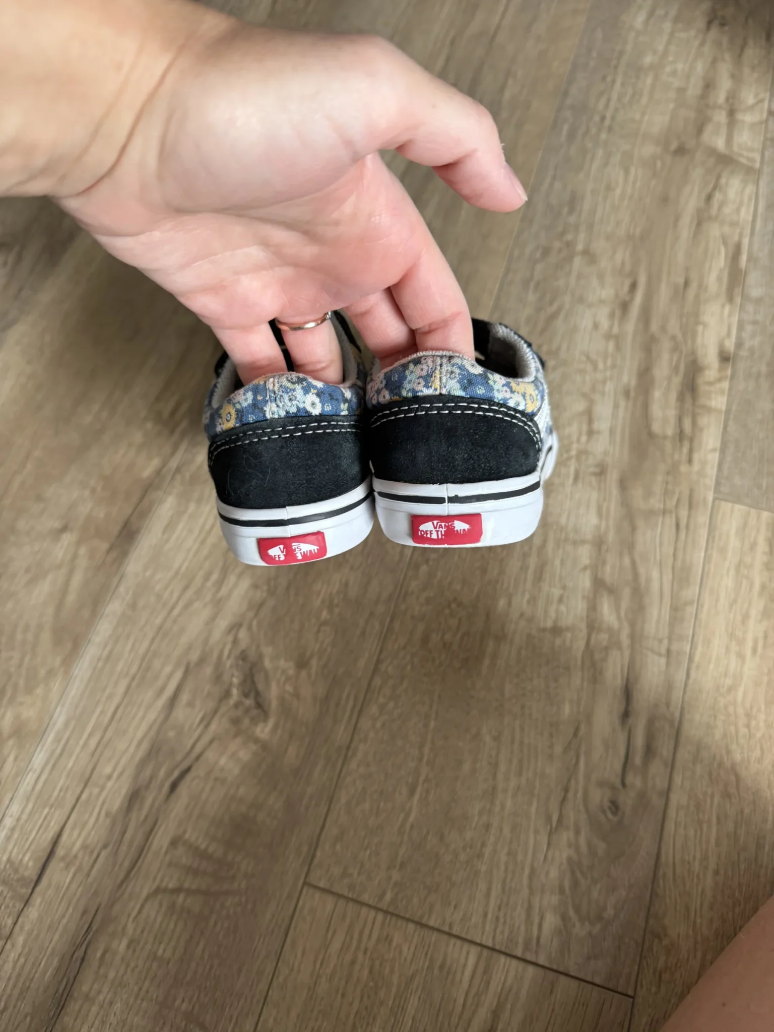 Image for 8c - Chaussures Vans fleuries pour enfant