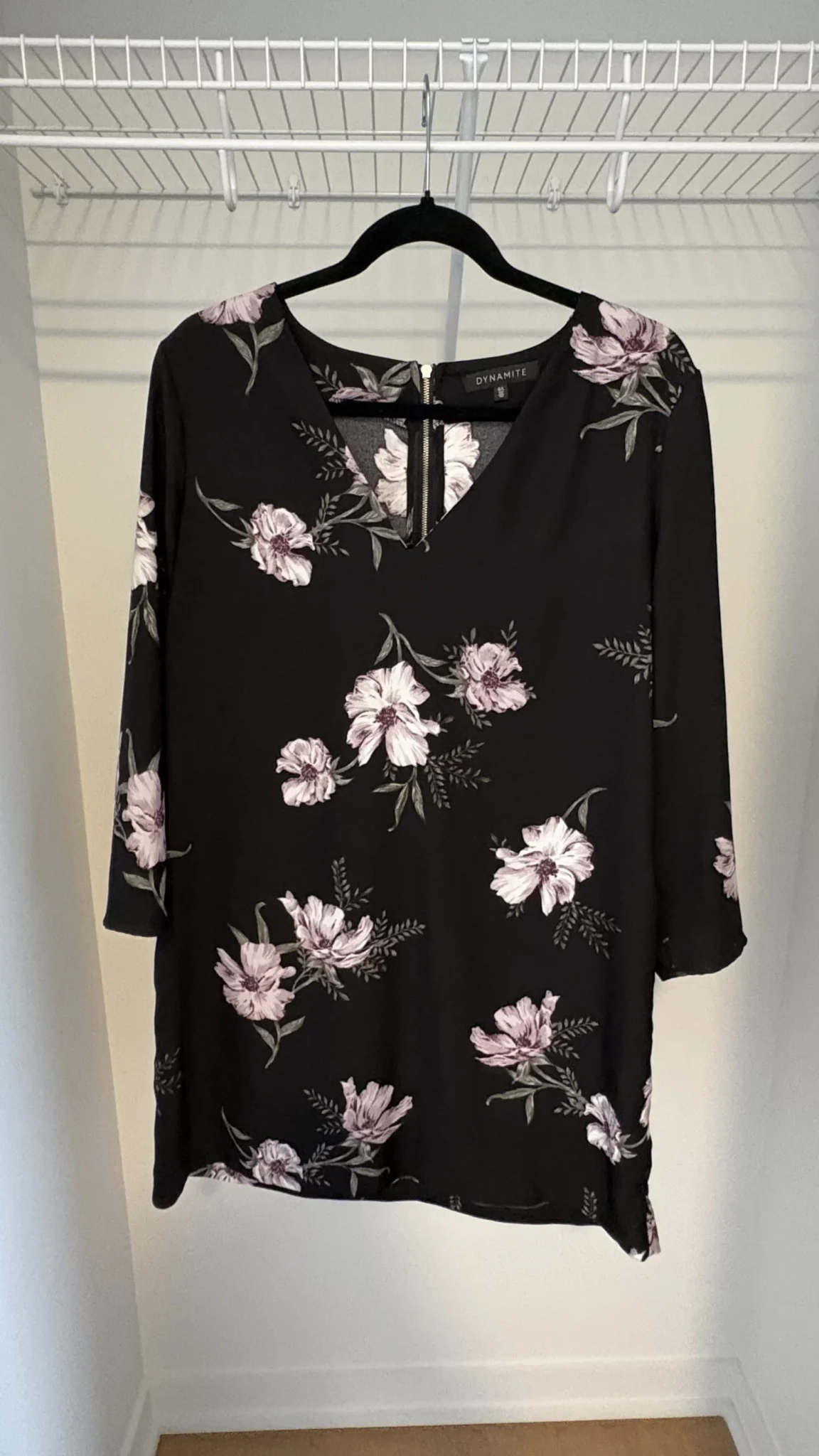 Featured image for Robe noire Dynamite