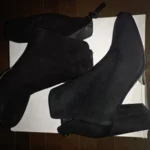 Featured thumbnail for Bottines en daim