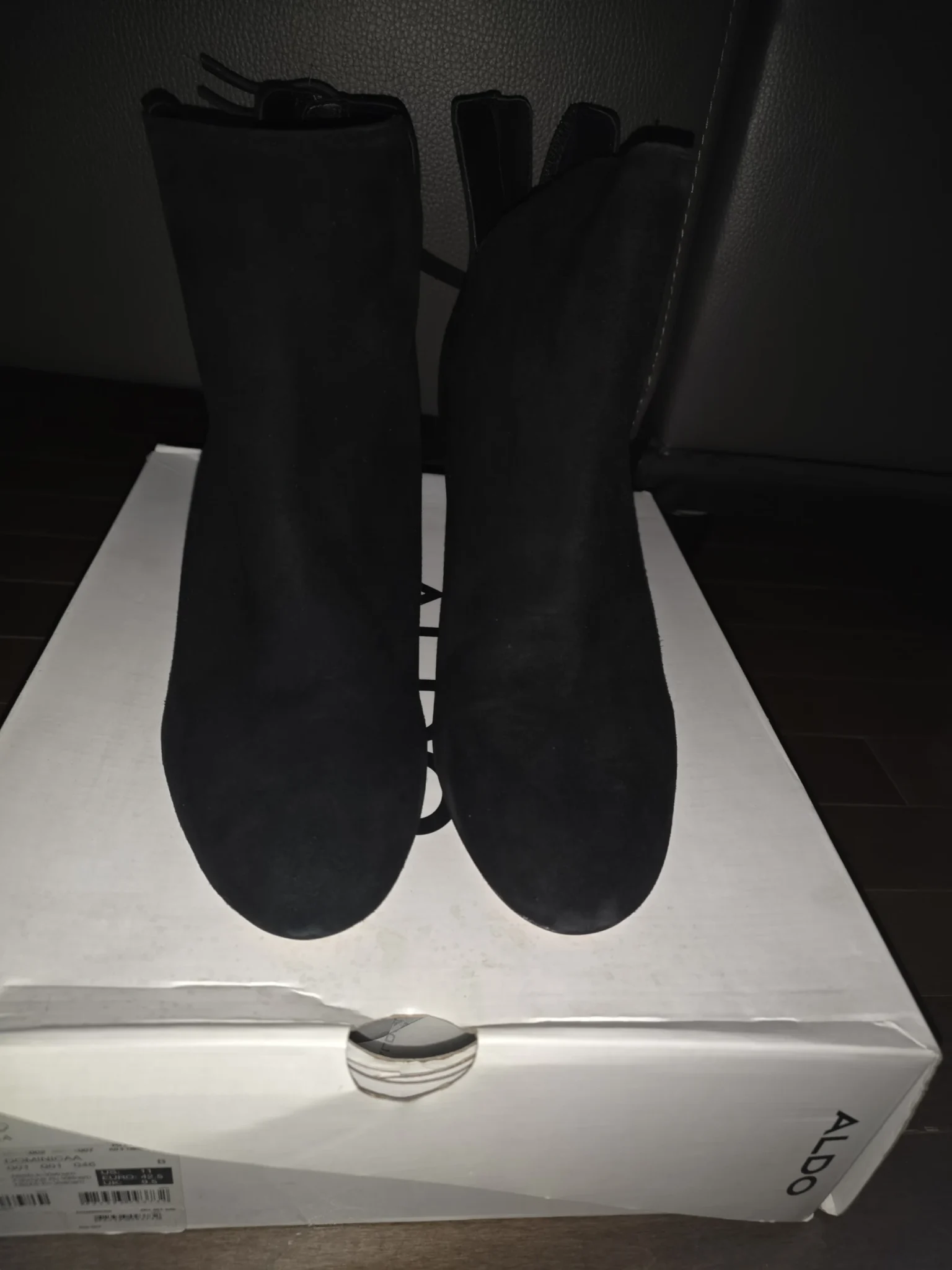 Image for Bottines en daim