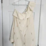 Featured thumbnail for Robe d'allaitement jamais portée