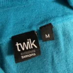 Thumbnail for TWIK – Tunique turquoise en coton – Style sport-chic, col bénitier, coupe longue, poches latérales – Médium