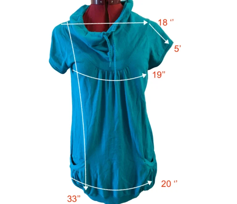 Image for TWIK – Tunique turquoise en coton – Style sport-chic, col bénitier, coupe longue, poches latérales – Médium
