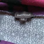 Thumbnail for Emotions – Plum B&W – Tunique-pull à col bénitier, motif géométrique abstrait – Grande