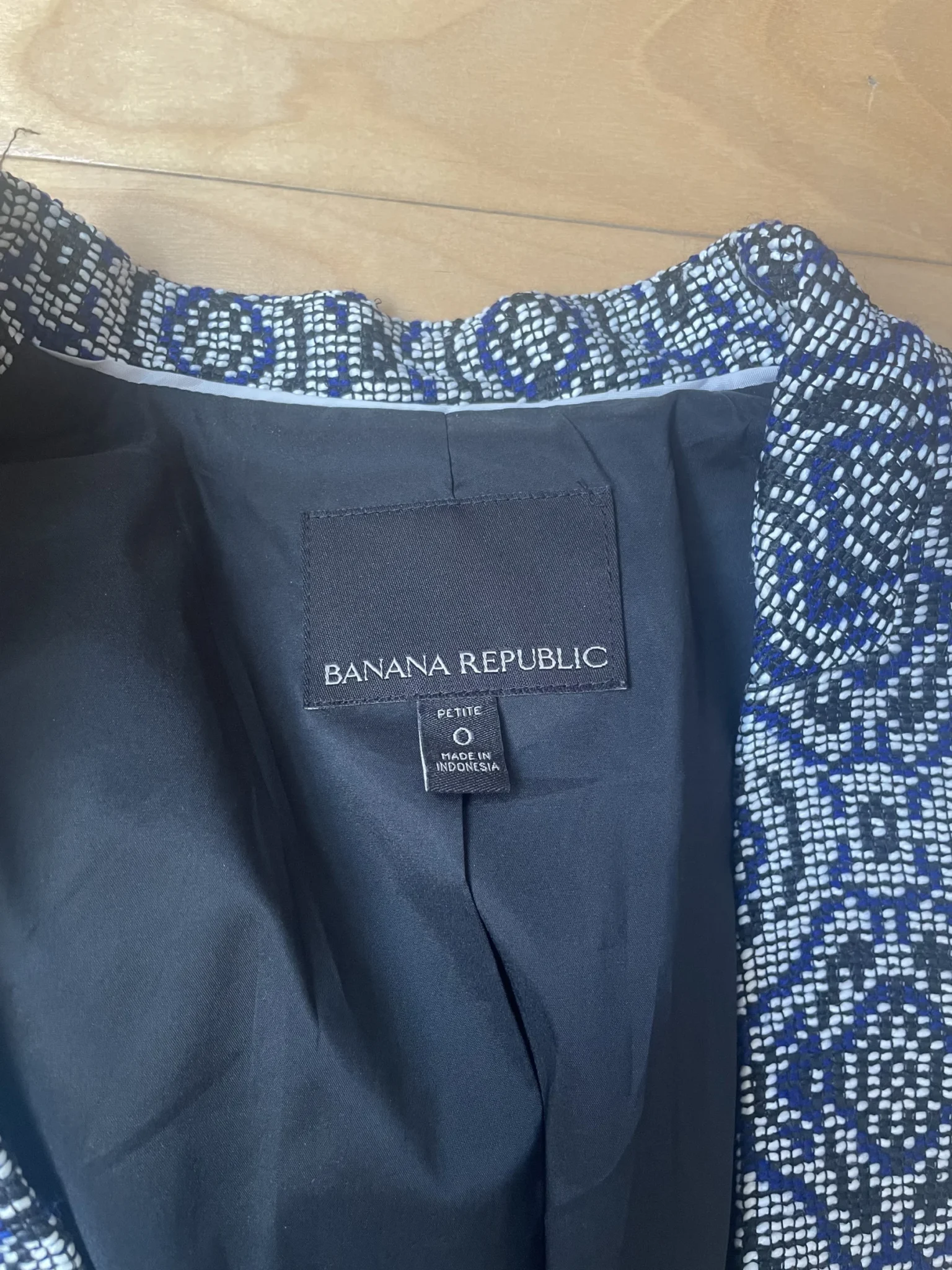 Image for Veston Banana Republic