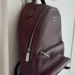 Thumbnail for Sac à dos Michael Kors AUTHENTIQUE – Modèle Valerie (Couleur Merlot)