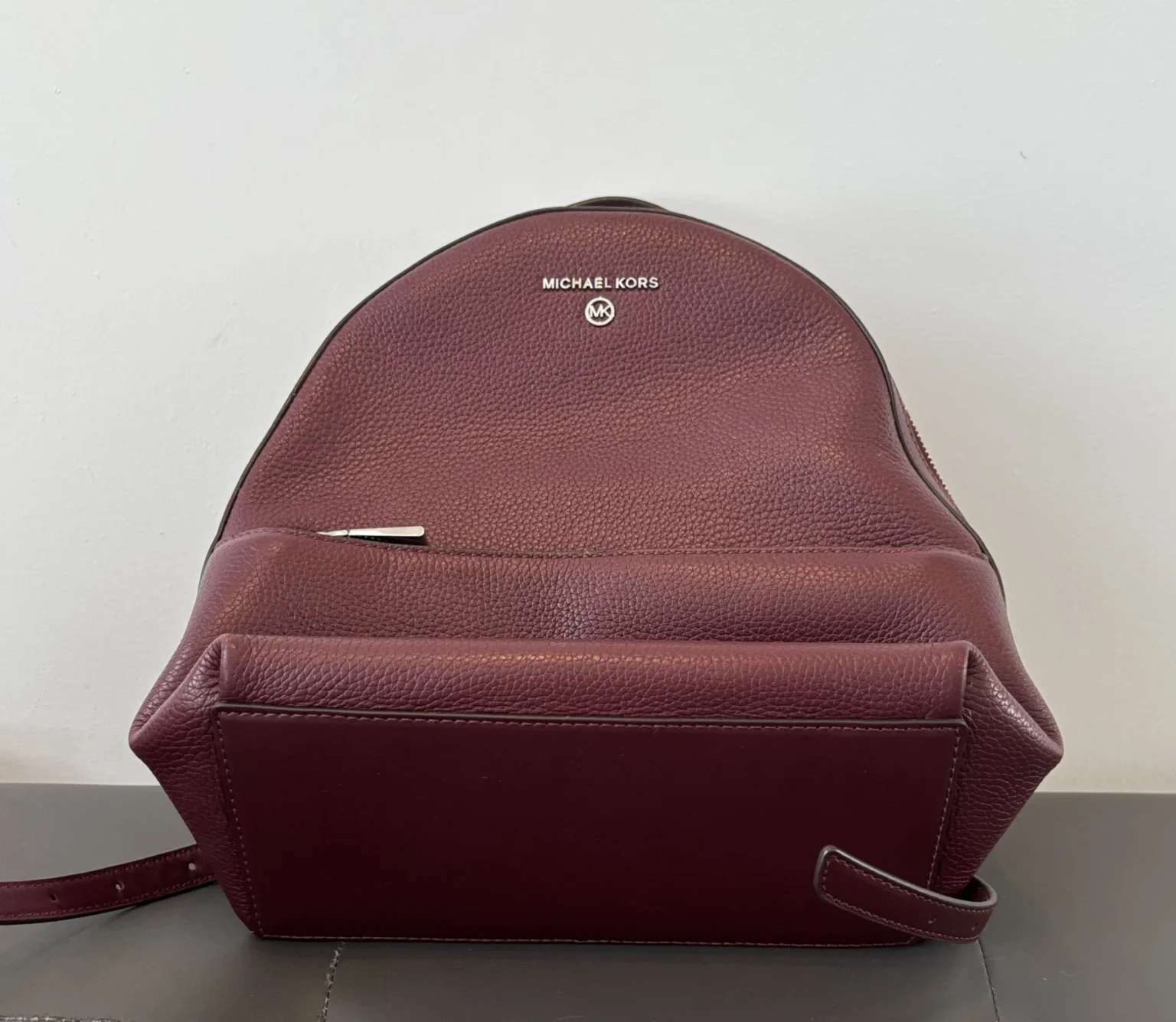 Image for Sac à dos Michael Kors AUTHENTIQUE – Modèle Valerie (Couleur Merlot)