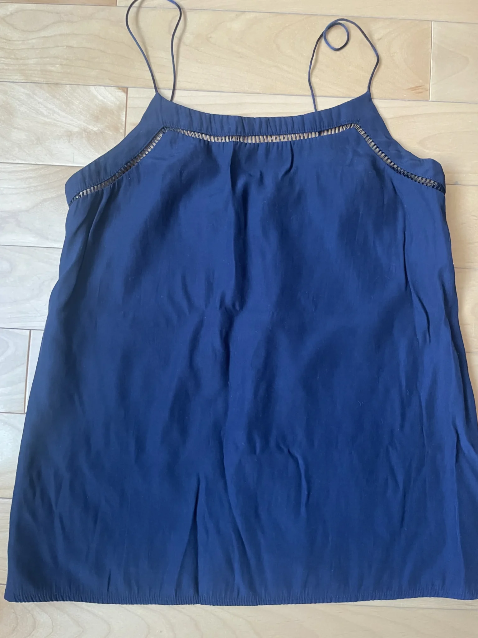 Featured image for Camisole Mango