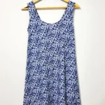 Featured thumbnail for Robe fleurie
