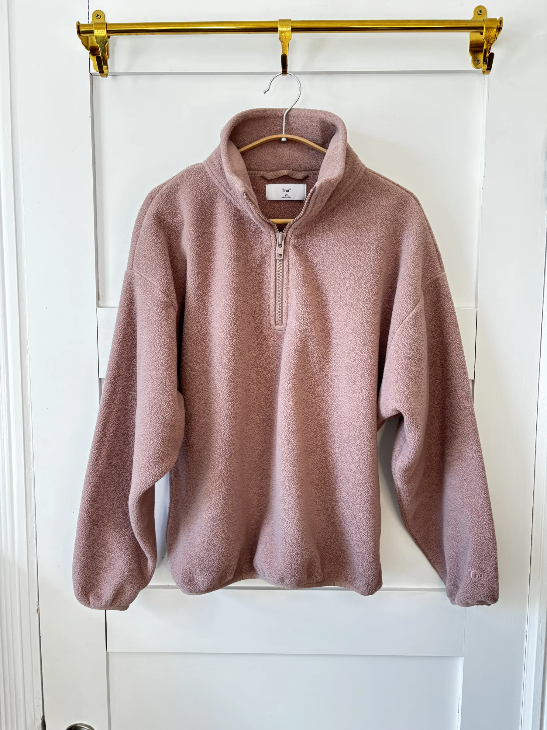 ♥️Chandail polaire TNA Aritzia seconde main