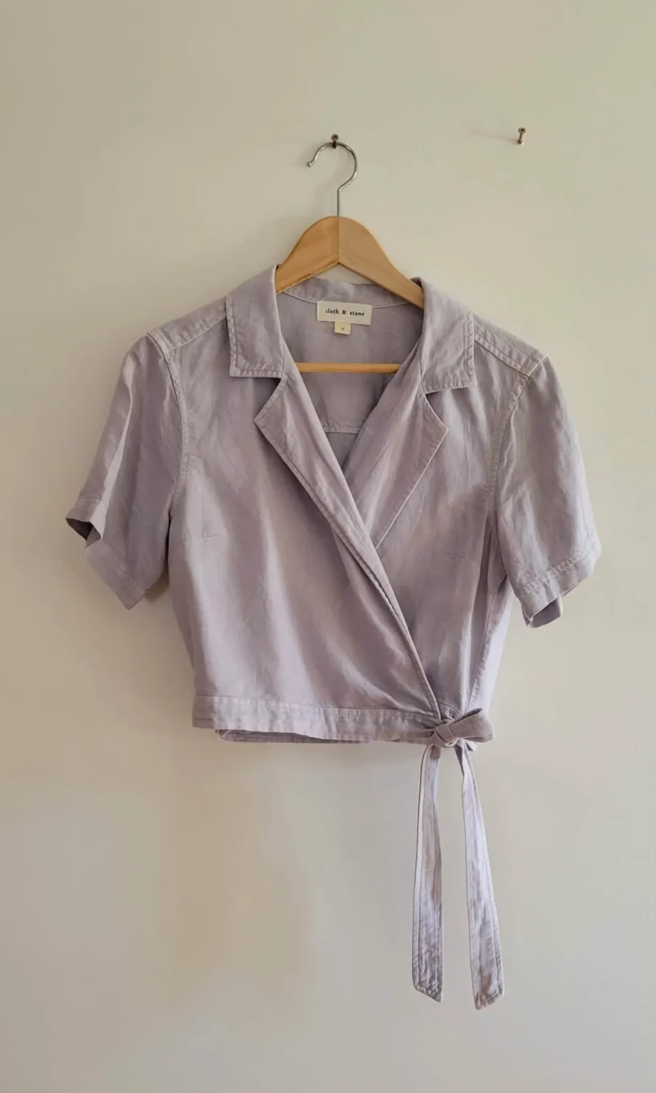 Featured image for Blouse cache-coeur lilas