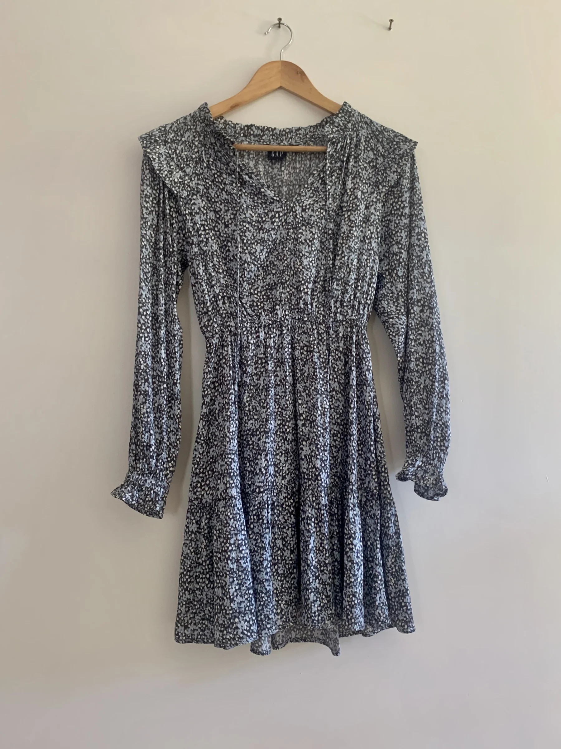 Robe avec détails féminins GAP seconde main