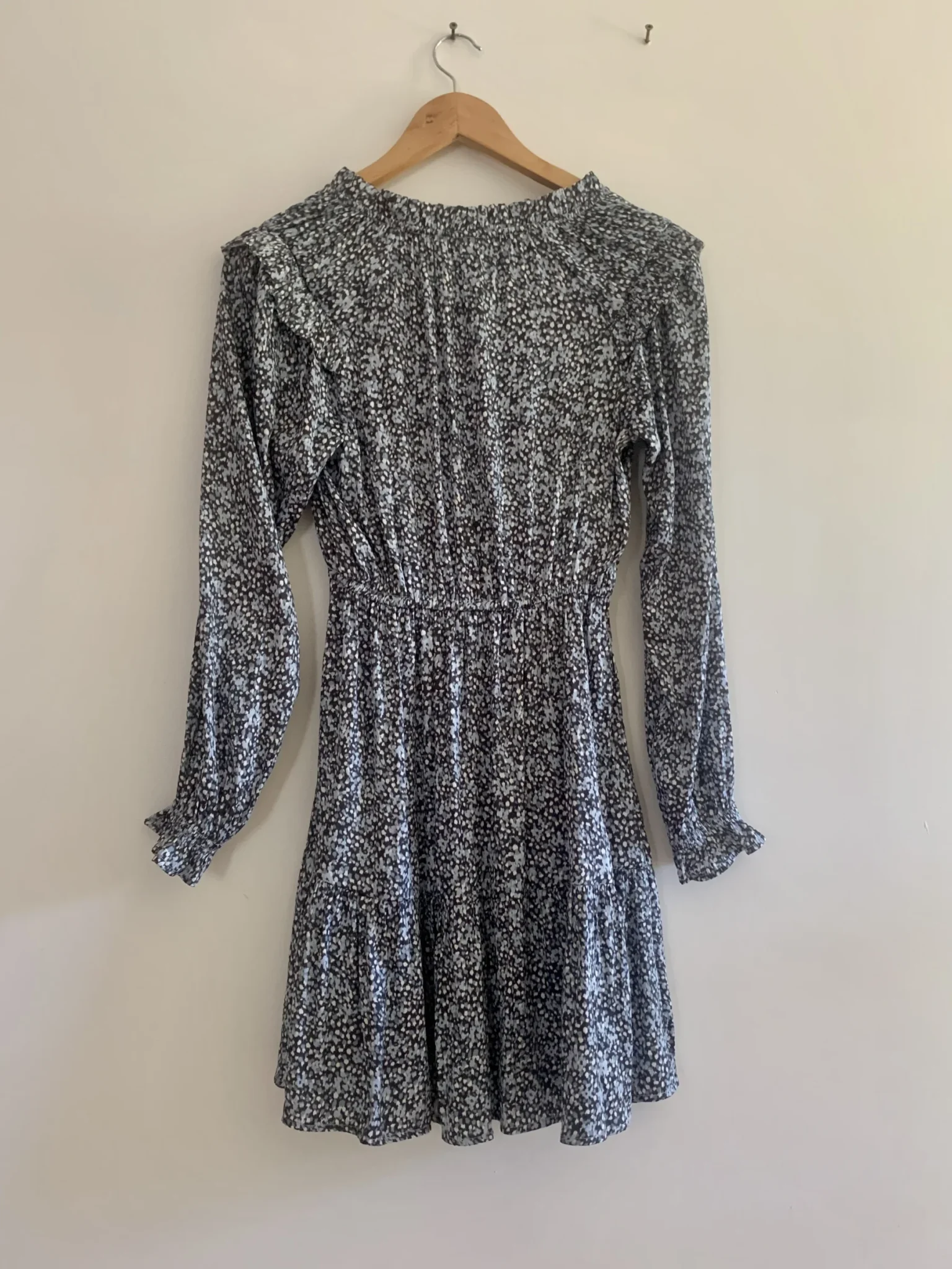 Image for Robe avec détails féminins