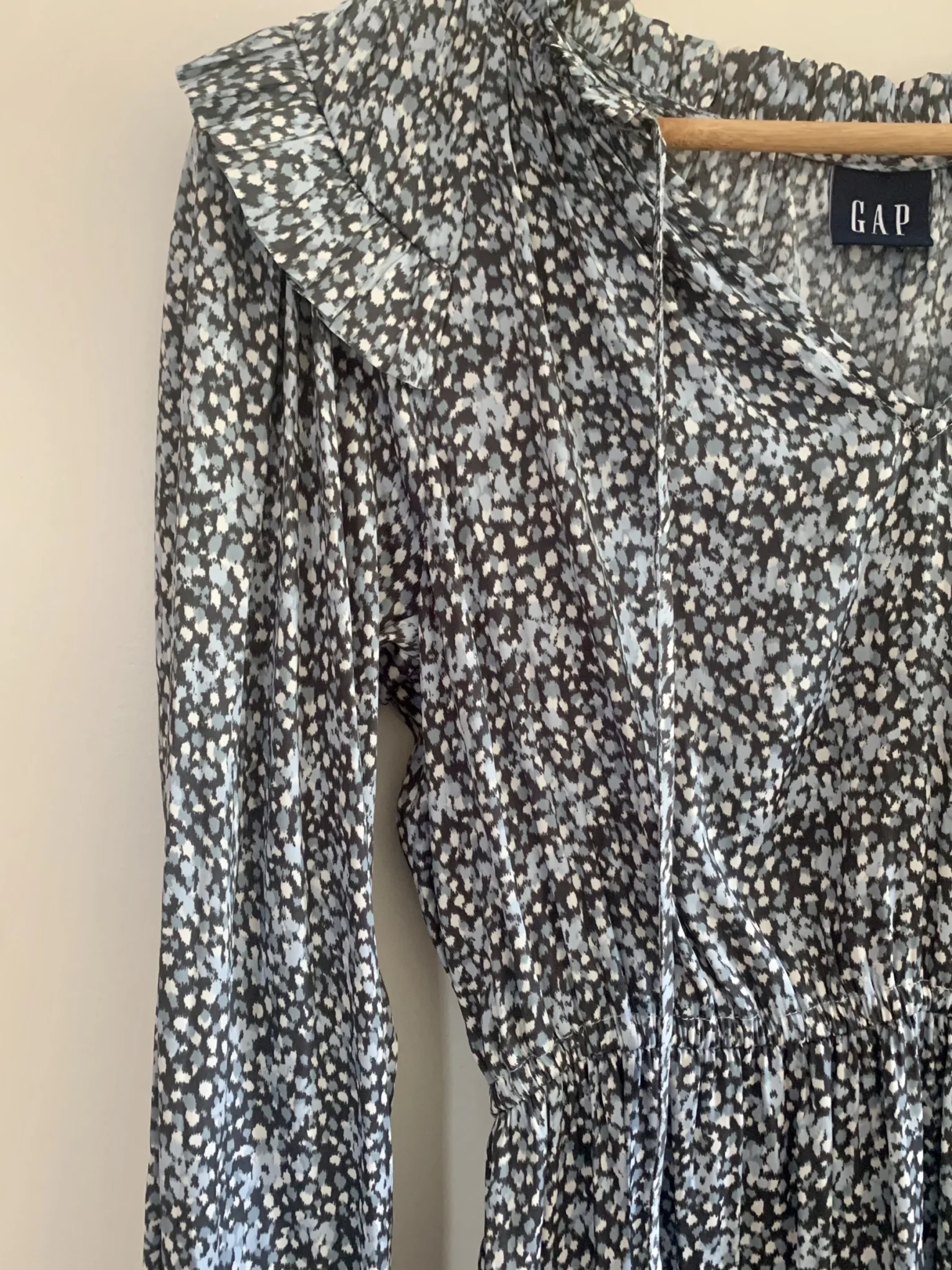 Image for Robe avec détails féminins