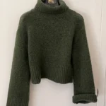 Featured thumbnail for Soft and comfortable crop top