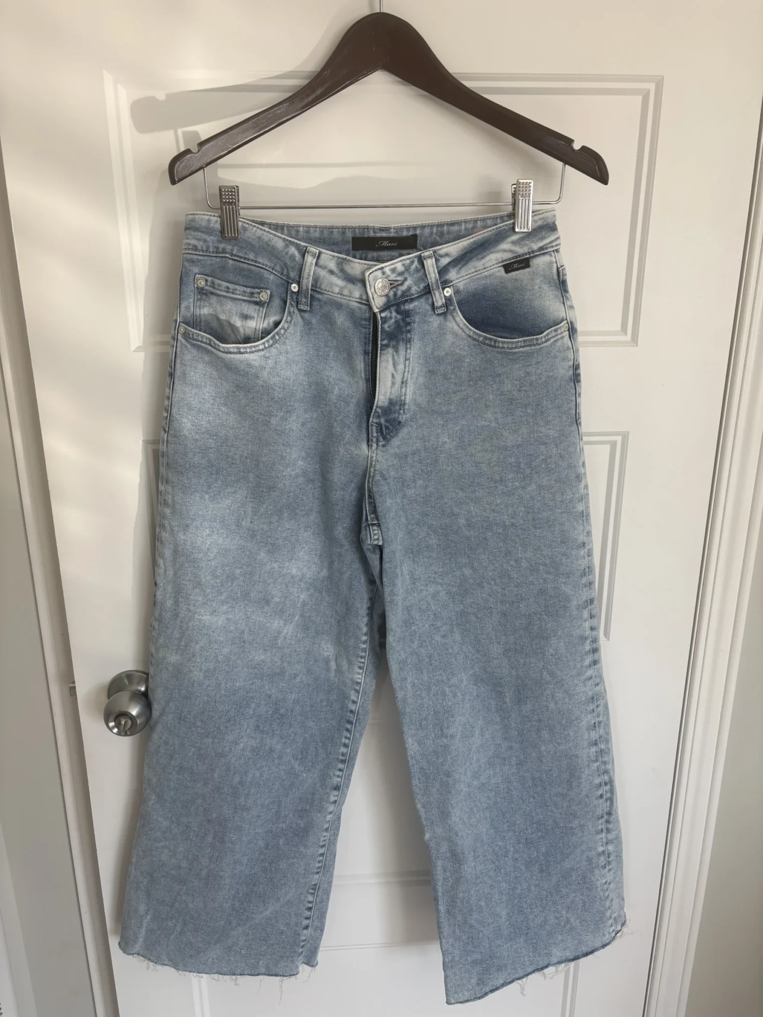 Featured image for Jeans taille haute jambes larges