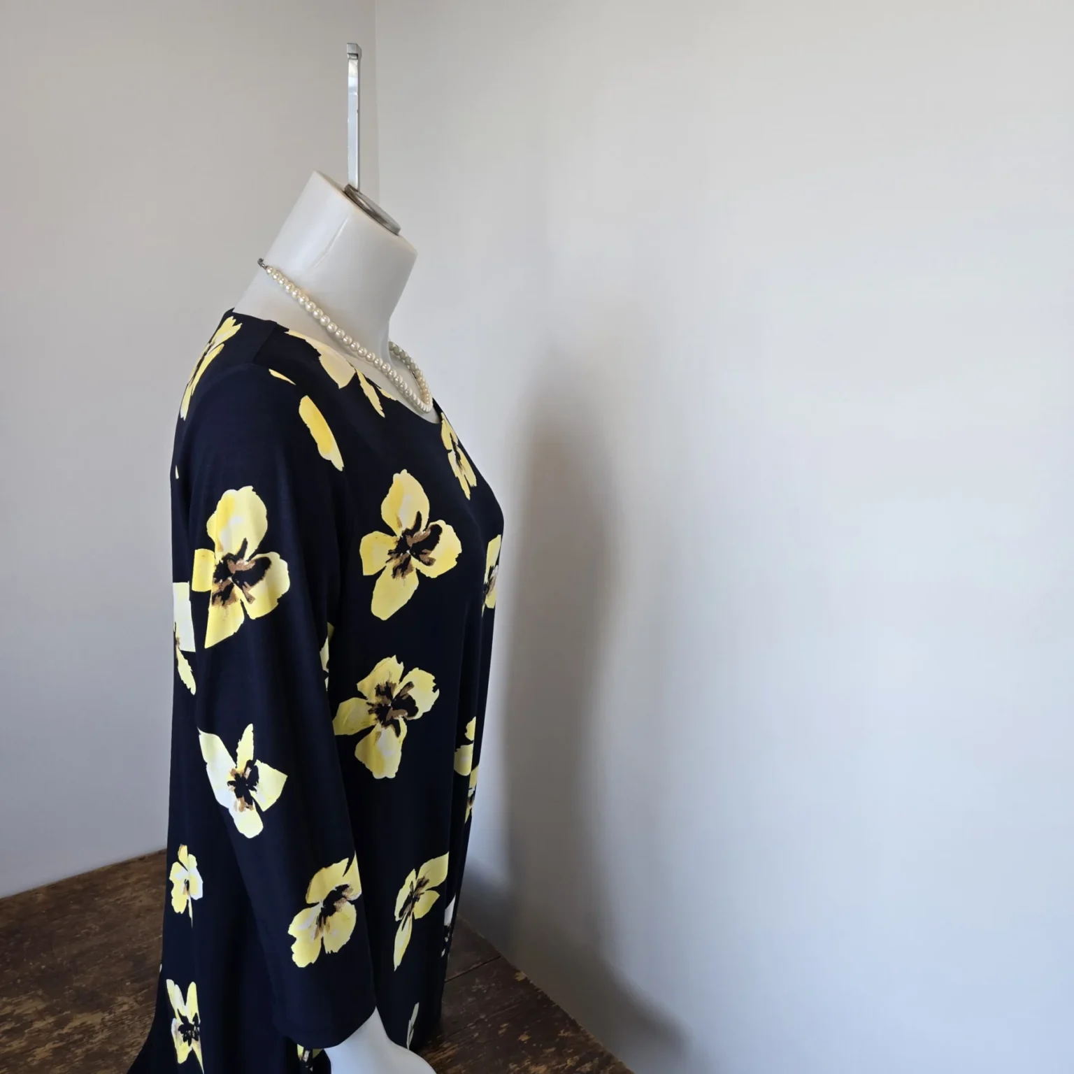 Image for Magnifique robe Tommy Hilfiger 14 ans neuve