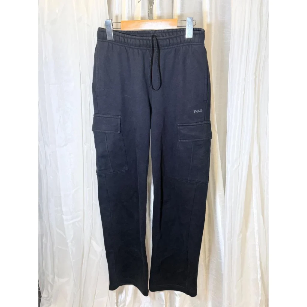 Featured image for Aritzia Women's Black Joggers-tracksuits